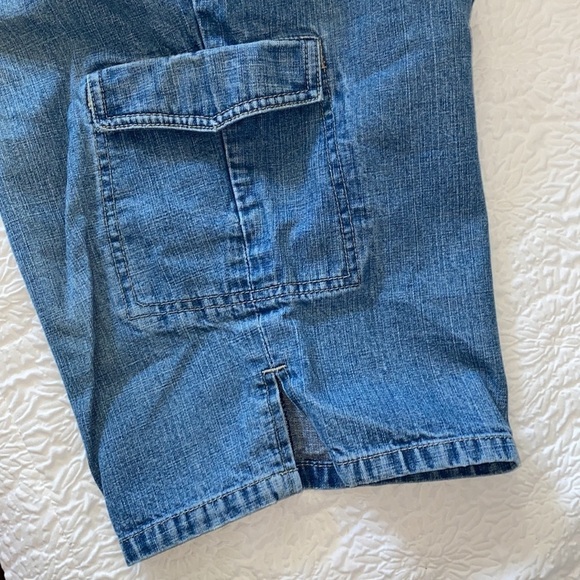 L.A. Blues Denim Capri - Picture 4 of 6